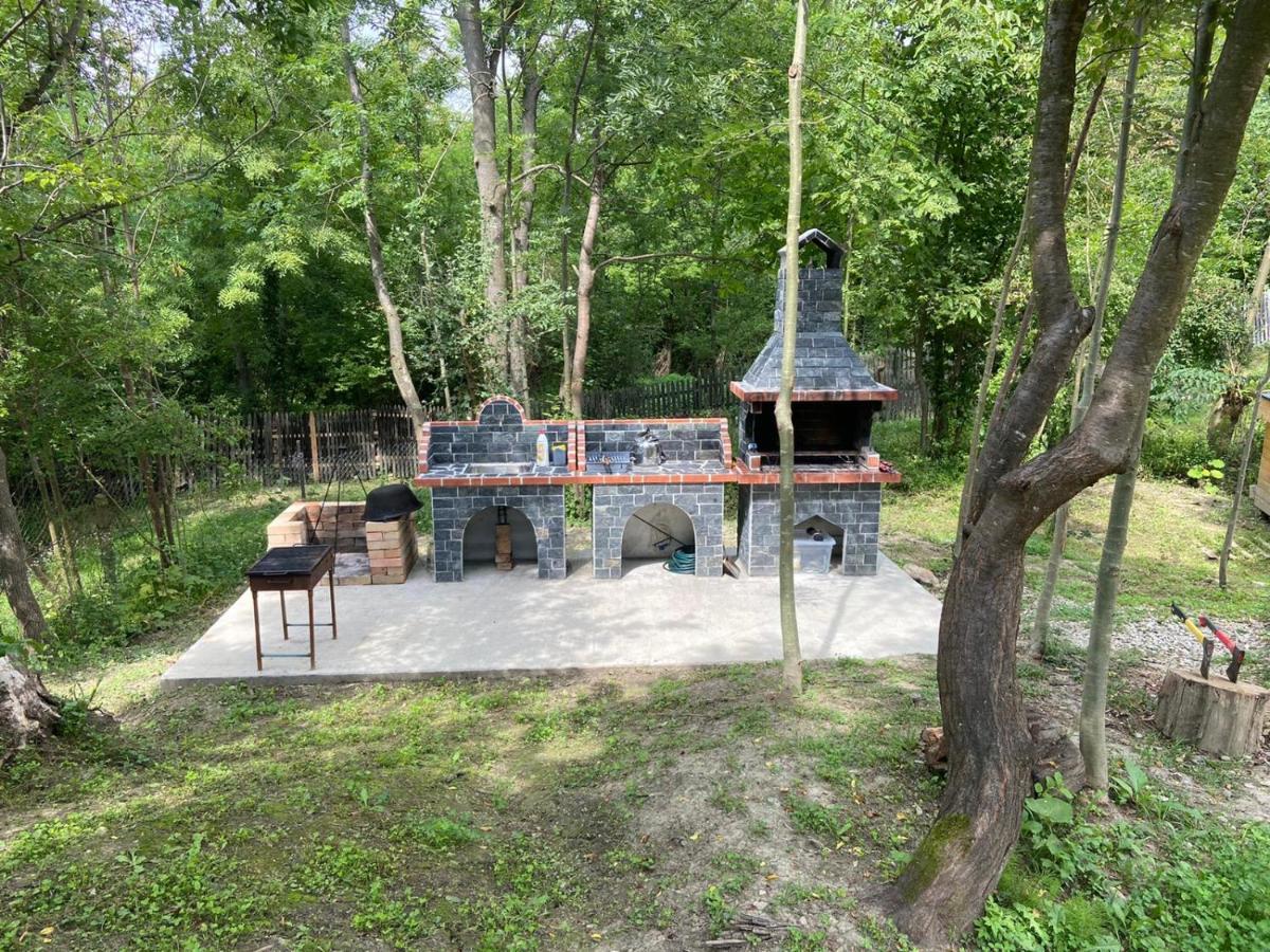 Loku' Villa Varbilau ภายนอก รูปภาพ
